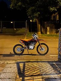 motocross marchio francese con motore cinese