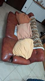 Divano in pelle usato stile anni 60