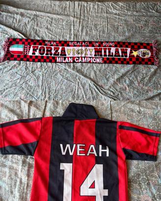 Lotto tifoso Milan maglia gadget cappelli 10 pezzi