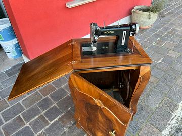 Macchina da cucire vintage