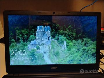 Notebook Acer Aspire E1-570G di colore nero