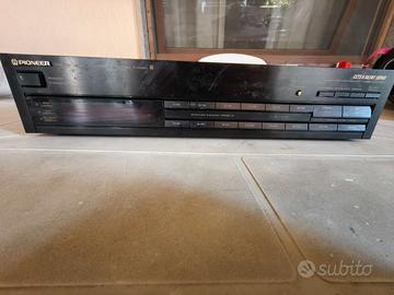 Tuner digitale vintage Pioneer F-X440