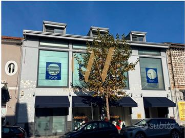 Palazzina commerciale fronte strada VIA APPIA