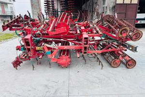 Vibrocoltivatore Kverneland