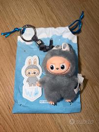 W labubu pin for love popmart 