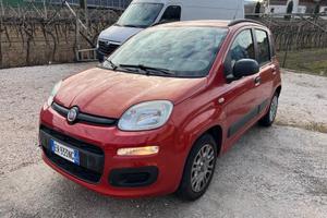 Fiat Panda 1.2 benzina  70 cv anno 2013