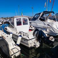Imbarcazione a motore Rio Cabin 580