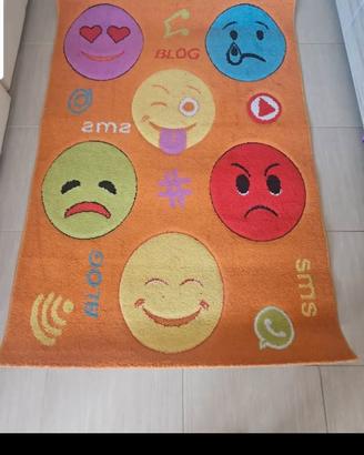 tappeto arancione  bambini 