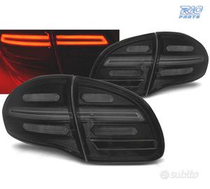 FANALI PORSCHE CAYENNE 10-15 A LED COMPLETI A BARR