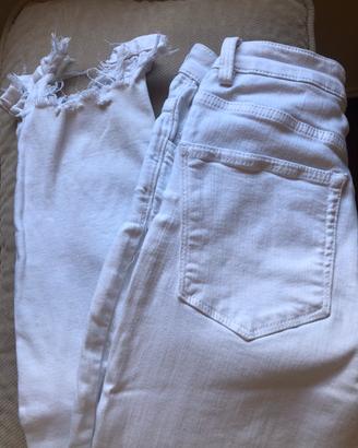 Pantaloni bianchi Subdued