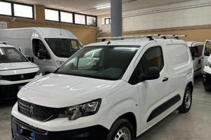 Peugeot partner 1.5 130cv 3 posti