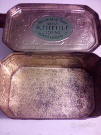 vecchia scatola in latta