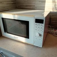Forno Microonde Panasonic NN-GD452W