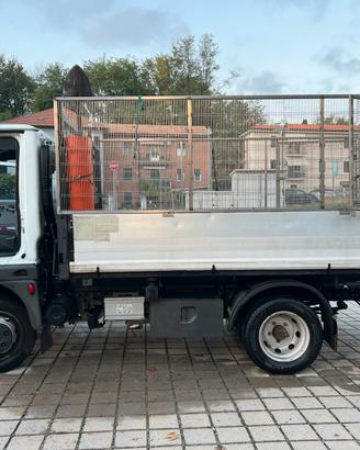 Sovrasponde nissan cabstar ( adattabile su altri )