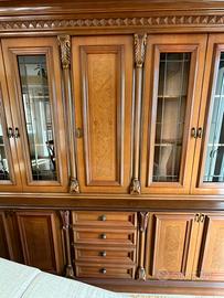 Mobile sala soggiorno con vetrina