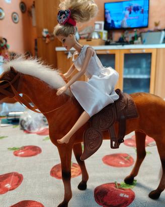 Barbie sposa a cavallo