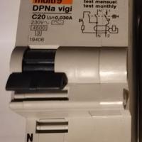 MERLIN GERIN 19406 Magnetotermico differenziale