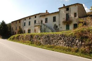 Casolare colonico tra Umbria e Marche, Fiuminata M