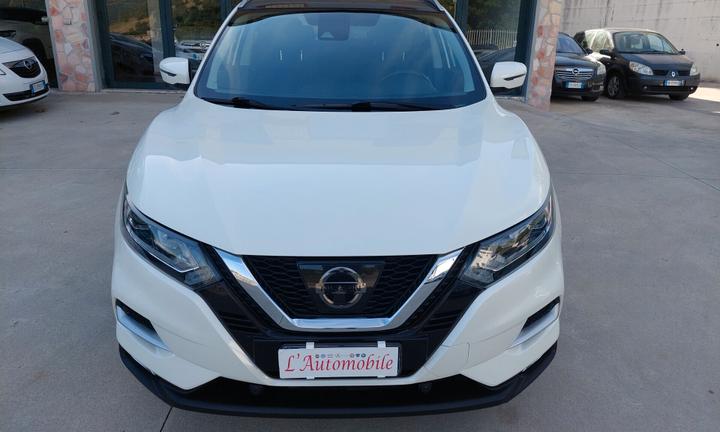 Nissan Qashqai 1.6 dCi 131CV TETTO P.
