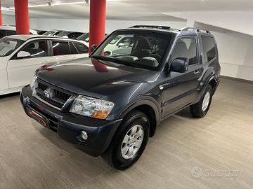 Mitsubishi Pajero 3.2 DI-D 4×4 Dakar Panorama 160 