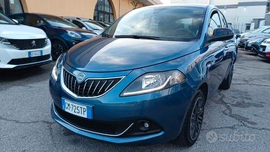 Lancia Ypsilon 1.0 FireFly 5 porte S&S Hybrid Gold