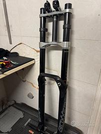 Forcella rock shox boxxer