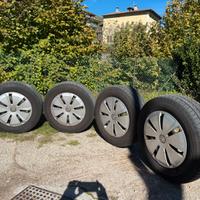 Ruote complete pneumatici semi nuovi 4 stagioni