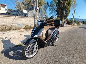 Piaggio Medley 150