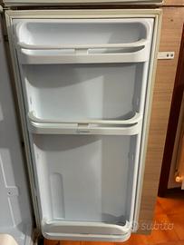 frigo da incasso indesit