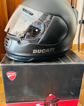 Casco Arai