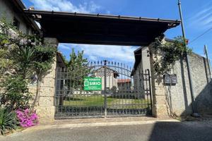 CASA DAGLI SPAZI VIVIBILI CON SCOPERTO!