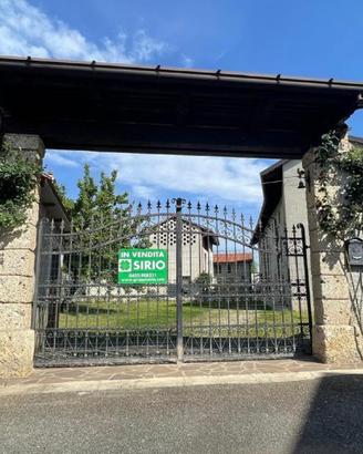 CASA DAGLI SPAZI VIVIBILI CON SCOPERTO!