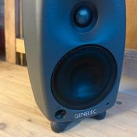 GENELEC cassa attiva 8020C