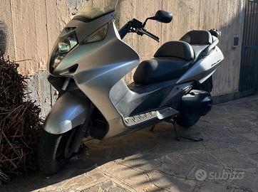 Honda Silver Wing 400