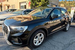 Audi Q3 35 2.0 tdi Business s-tronic