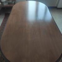 Tavolo ovale + 6 sedie 