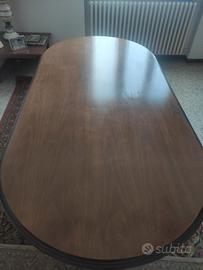 Tavolo ovale + 6 sedie 