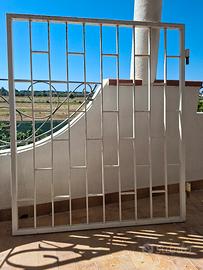Ringhiere/barriere/porta in ferro