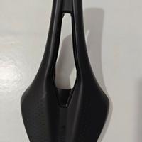 Sella Fizik Tempo Argo R1 carbon rail