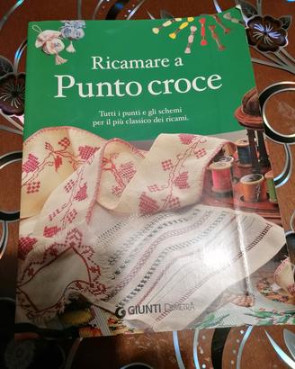 libri di punto croce 