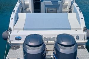 M24 Sport WA con motori Yamaha 150