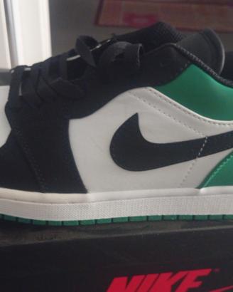 Nike air Jordan 1 basse 43