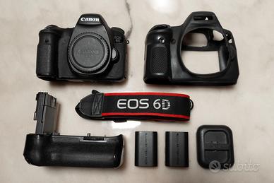 Canon 6D + Battery Pack, Cover, Vetro + 2 Batterie