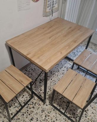 Tavolo + 3 sedie