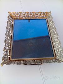 Portafoto antico in metallo lavorato 