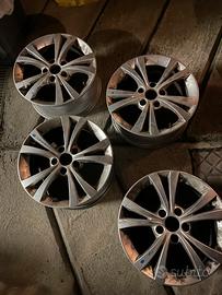 Cerchi in lega Giulietta