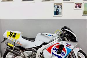 SUZUKI RGV 250 GAMMA – 1991 VJ22