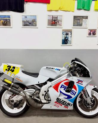 SUZUKI RGV 250 GAMMA – 1991 VJ22