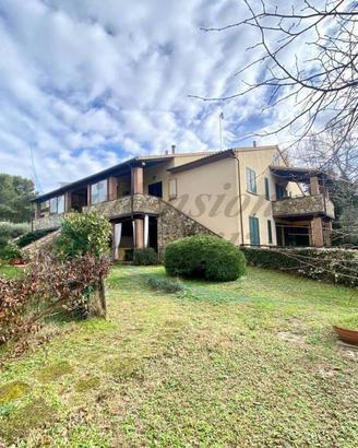 Appartamento di 45 m² con più di 5 locali a Santa 