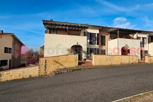 Siena - Terratetto (4 piani) con 2 garage